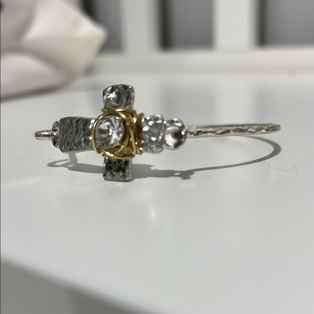 Cross bracelet